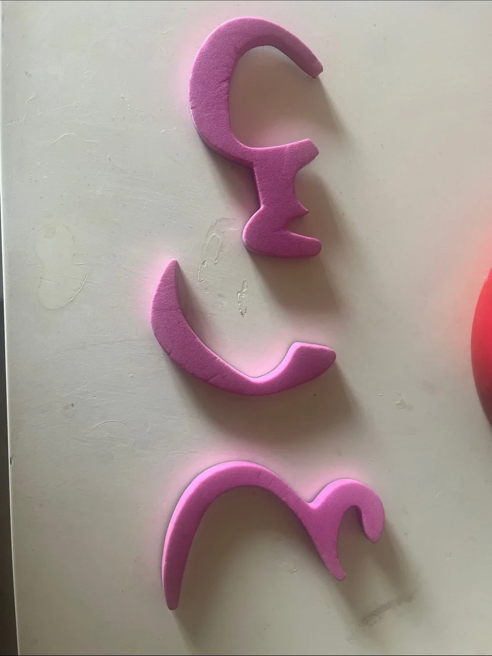 Pink Magnetic Hair Sponge